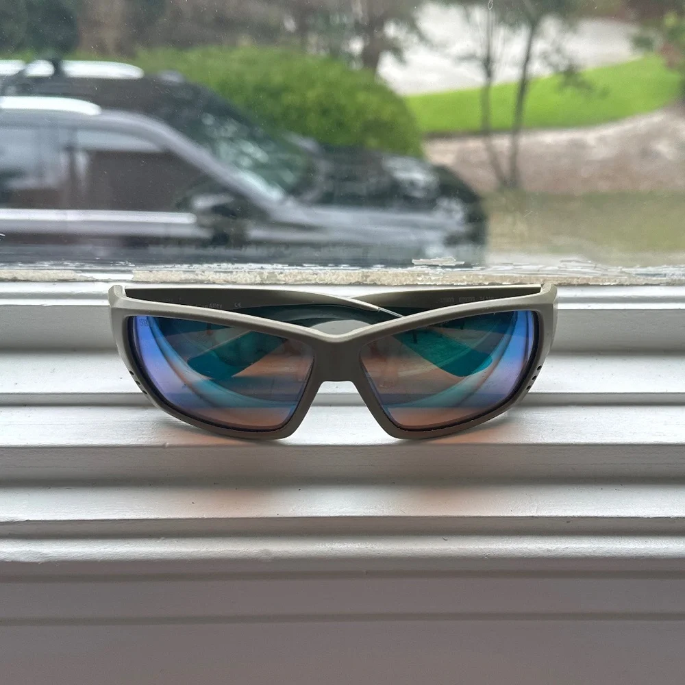 Costa Tuna Alley green mirror polarized glasses